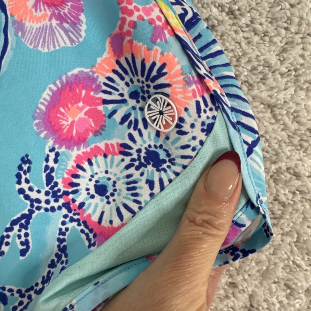 LILLY PULITZER BALI BLUE ONCE UPON A TIDE OCEAN TRAIL SHORTS SIZE S WOMEN'S - Picture 2 of 12